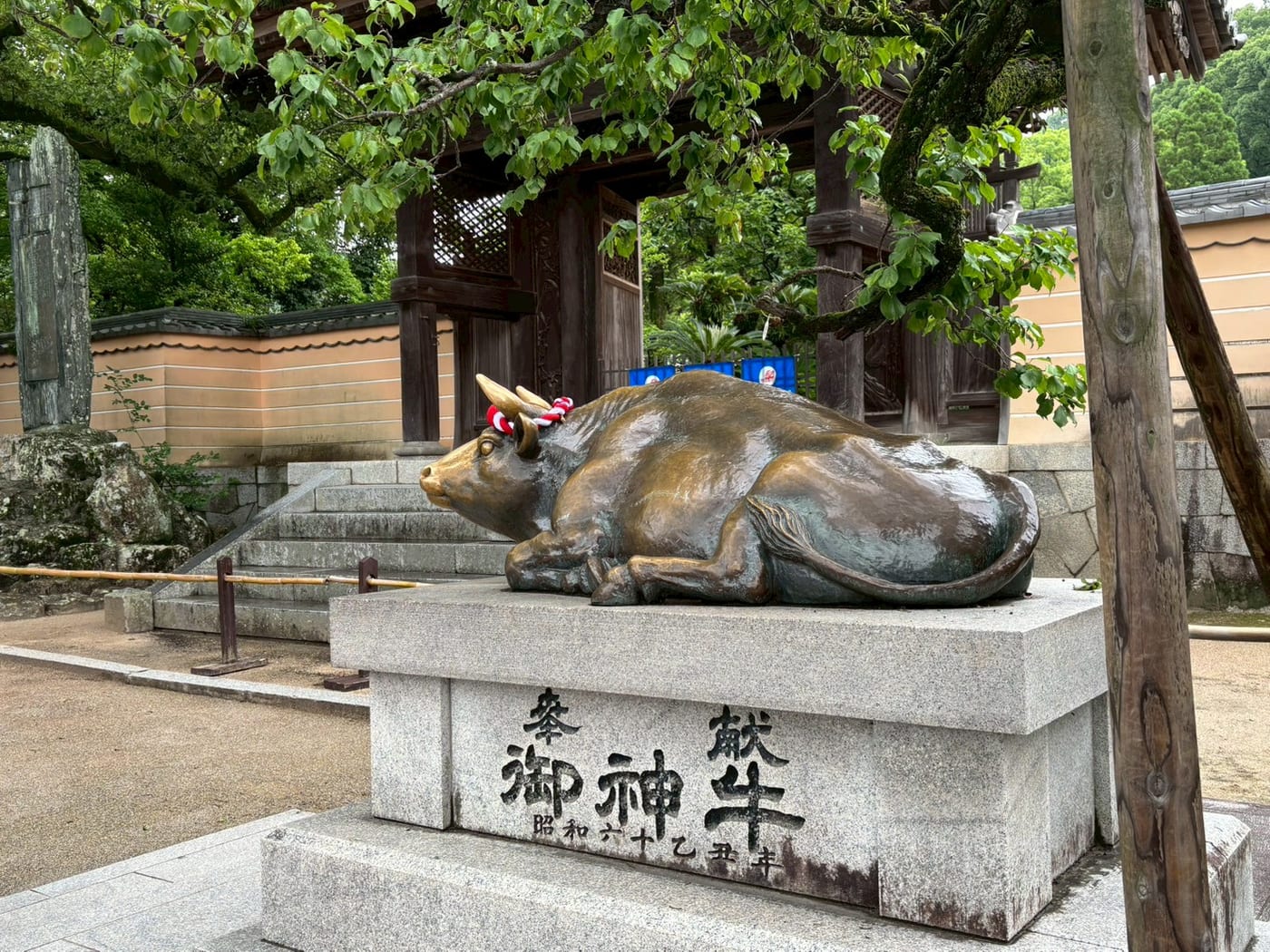 御神牛