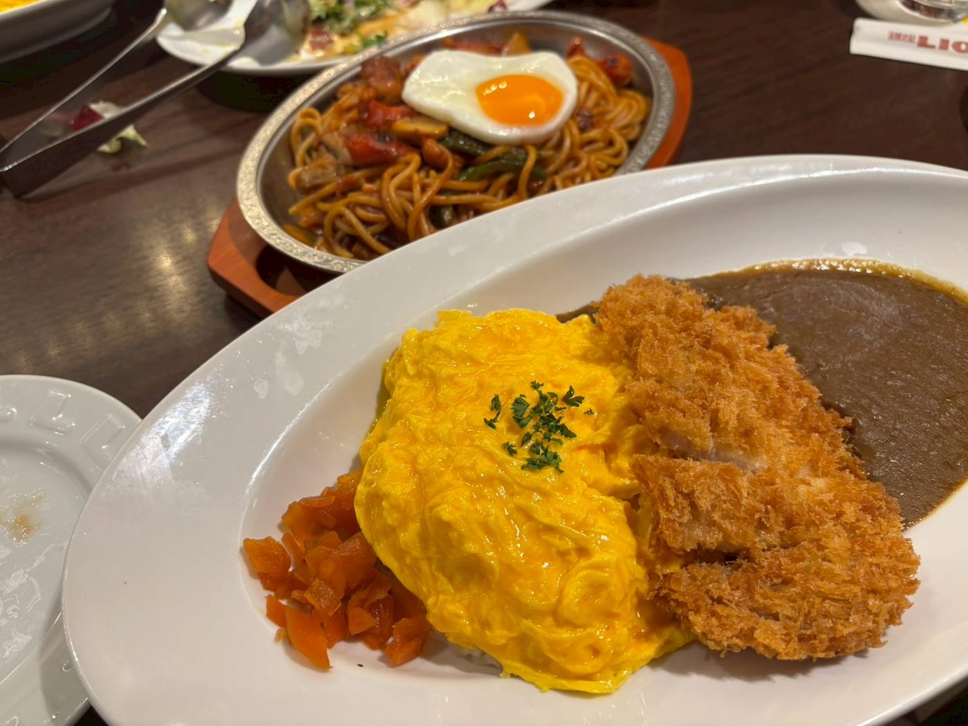 炸豬排咖哩蛋包飯